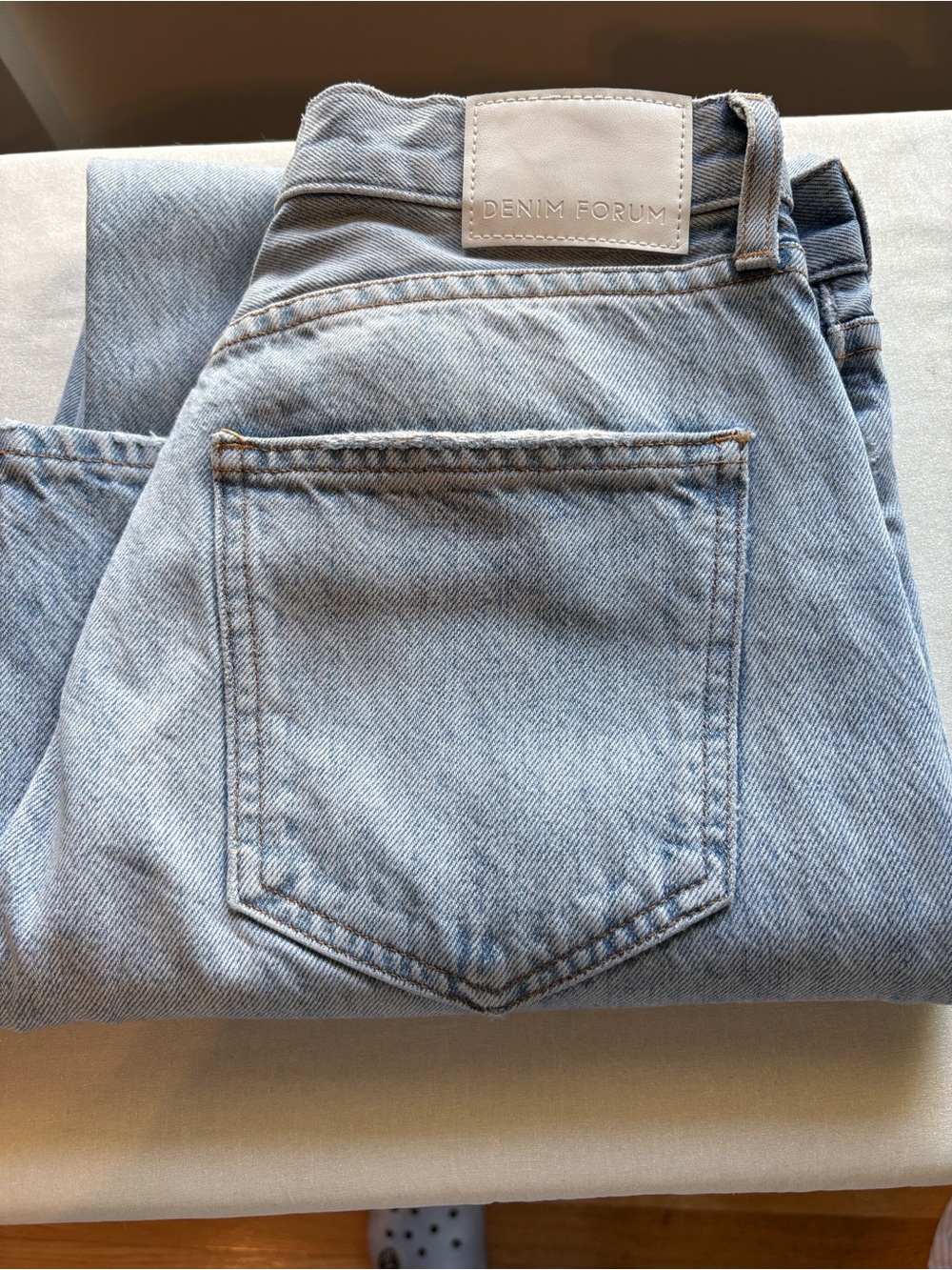 DENIM FORUM Farrah Light Wash Jeans